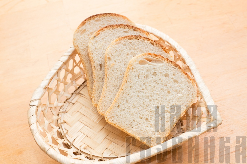 Хлеб белый из пекарни