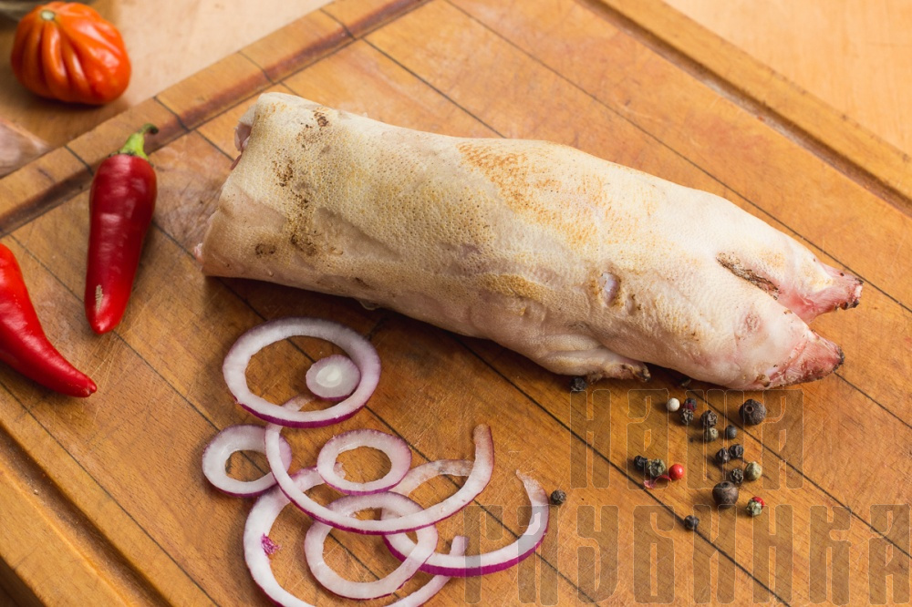 Свиные ножки. Купить в Москве с доставкой на дом.