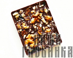 Горький шоколад с черносливом, грецким орехом и инжиром