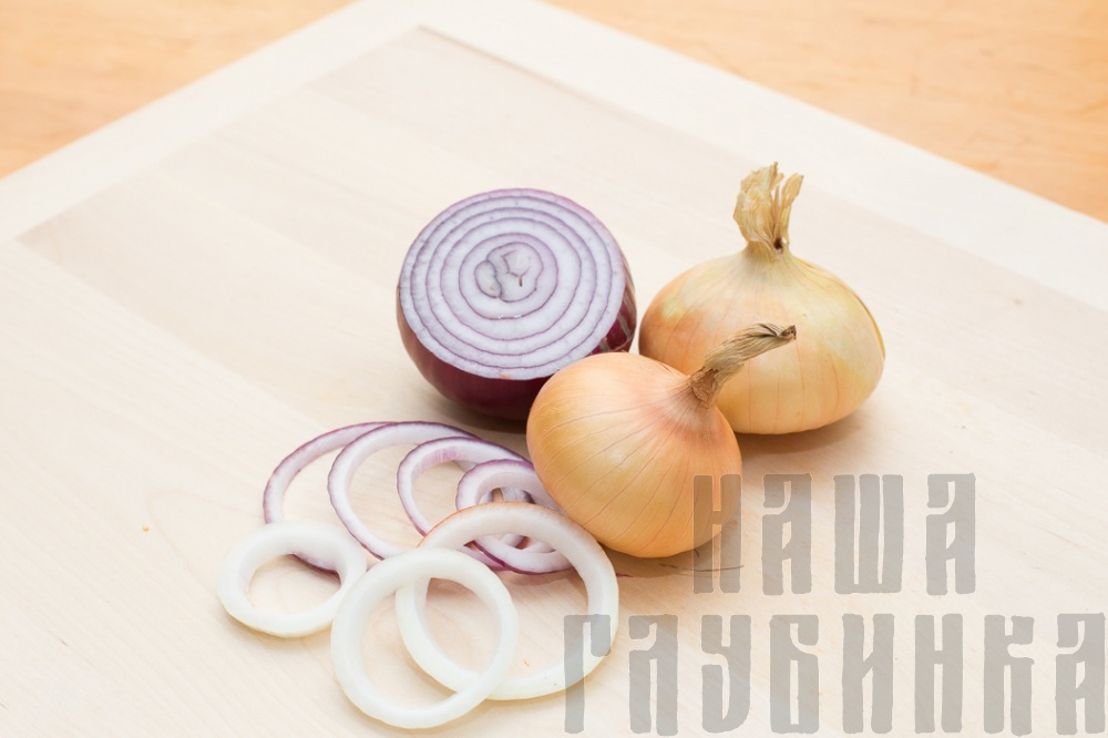 Купить лук репчатый в Москве с доставкой на дом.